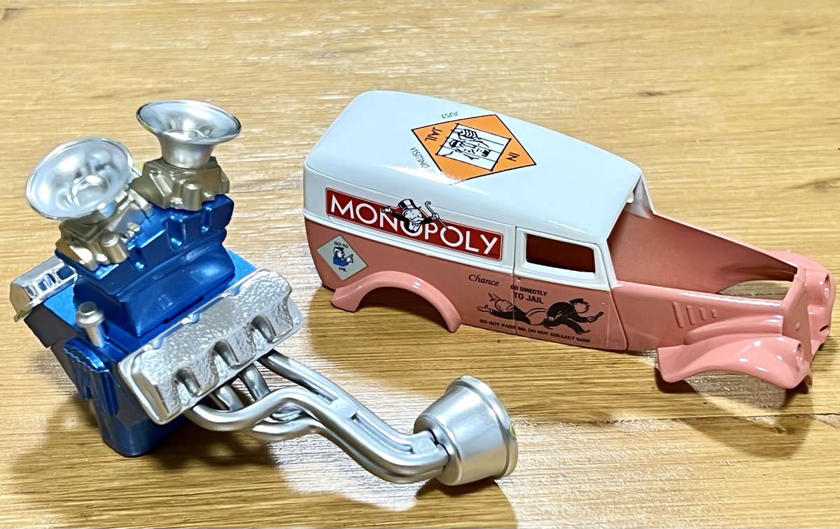 ogu512bb's tweet photo. #mpckits
#JailBREAKER

エンジン塗装が概ね出来た。

こうやって見るとディテールは大らかやけど、派手にカスタムされた1/20ぐらいのエンジンと、関係ない別の1/43のプラモのボディを並べて撮ったかのように見える。

が、これが組み合わさるのだ…

リプ欄へどうぞ…

#アメリカンカープラモ https://t.co/ryTtCN3Cs0