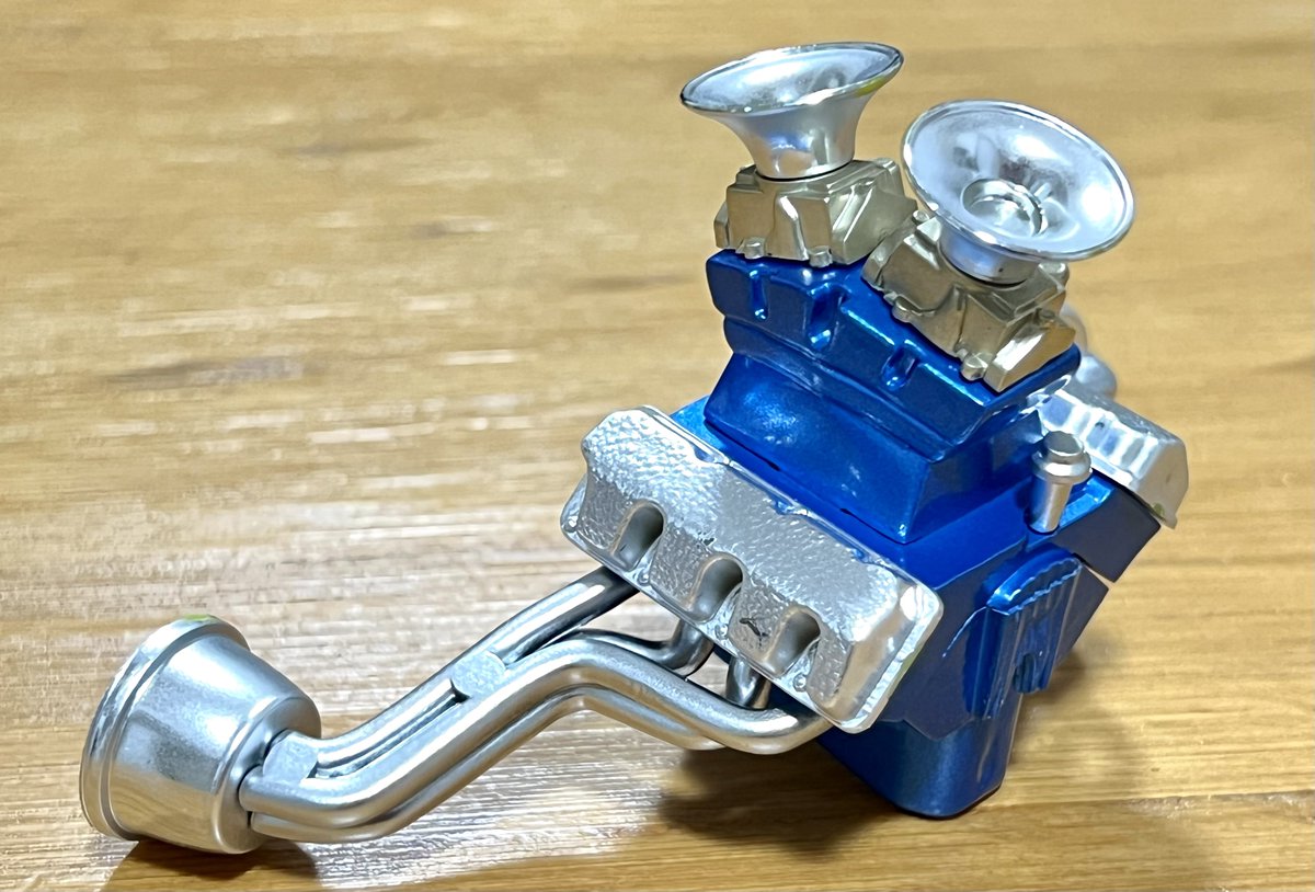 ogu512bb's tweet photo. #mpckits
#JailBREAKER

エンジン塗装が概ね出来た。

こうやって見るとディテールは大らかやけど、派手にカスタムされた1/20ぐらいのエンジンと、関係ない別の1/43のプラモのボディを並べて撮ったかのように見える。

が、これが組み合わさるのだ…

リプ欄へどうぞ…

#アメリカンカープラモ https://t.co/ryTtCN3Cs0