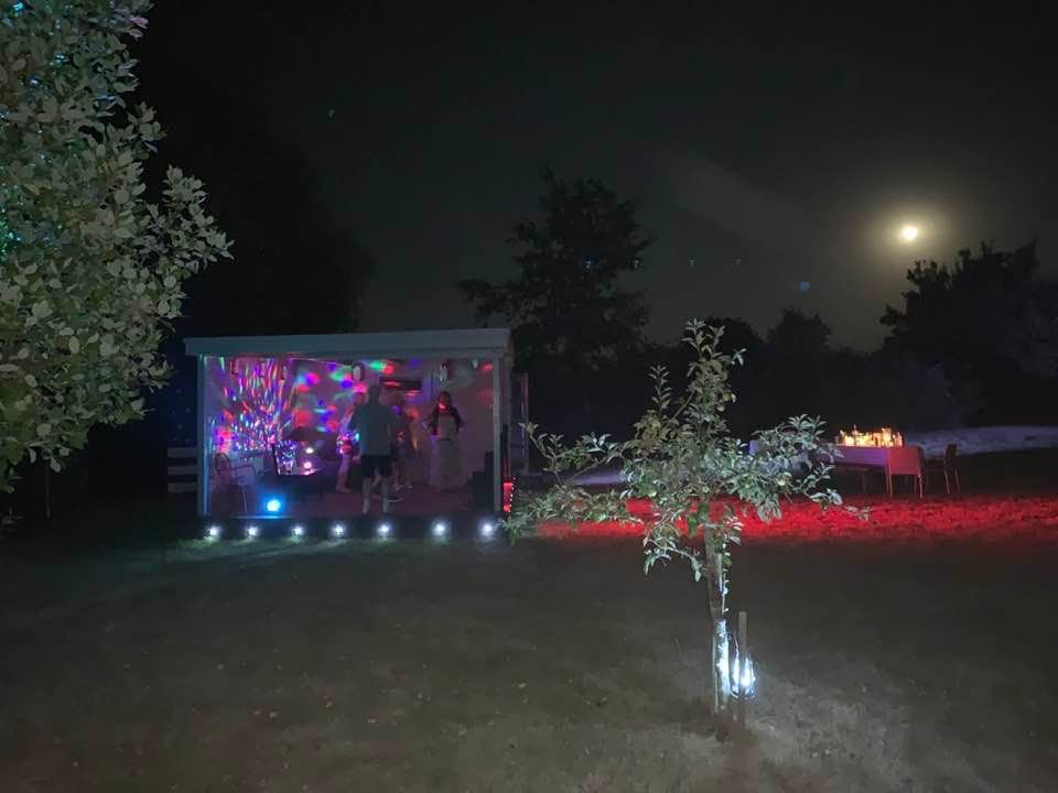 RayJonesLondon's tweet photo. Dancin In The Moonlight
Great night at The #DiscoShed (#Glatton)
It really was a wonderful night for a Moondance. https://t.co/2KRid1Kh0c