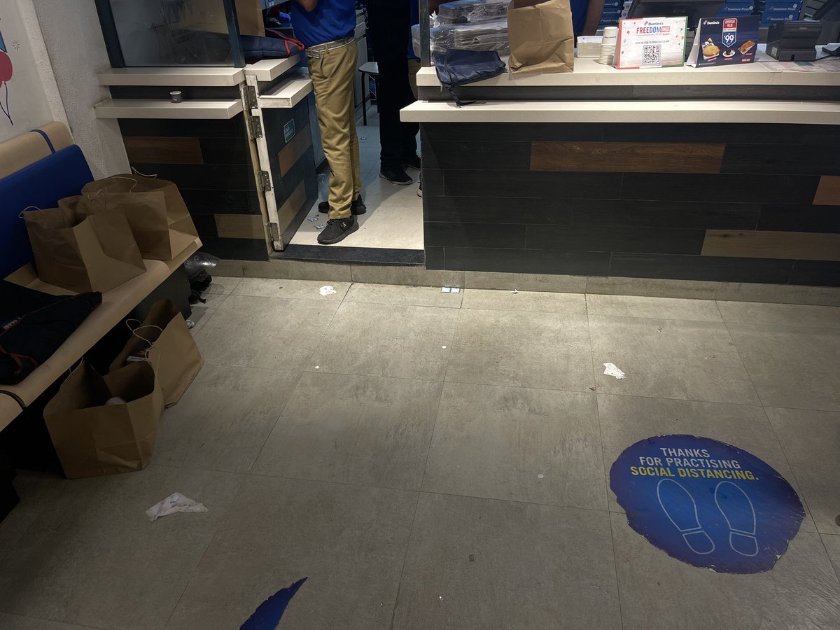 neehit's tweet photo. @dominos @dominos_india guys ssup ! Just an update of your outlet in jaipur- gopalpura bye pass. We have been treated with next level hygiene. Some pictures for your reference. Itna clean khaane ki aadat nahi hai. #dominosindia #zerohygiene #dominoskakitchen https://t.co/twkRheUg3A