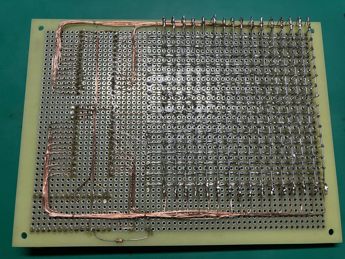 tooru_917's tweet photo. LEDマトリクス16x16＝256
配線完了！
適当にarduinoでコード書いてみよ。

#電子工作 https://t.co/jHZxPDiqWm