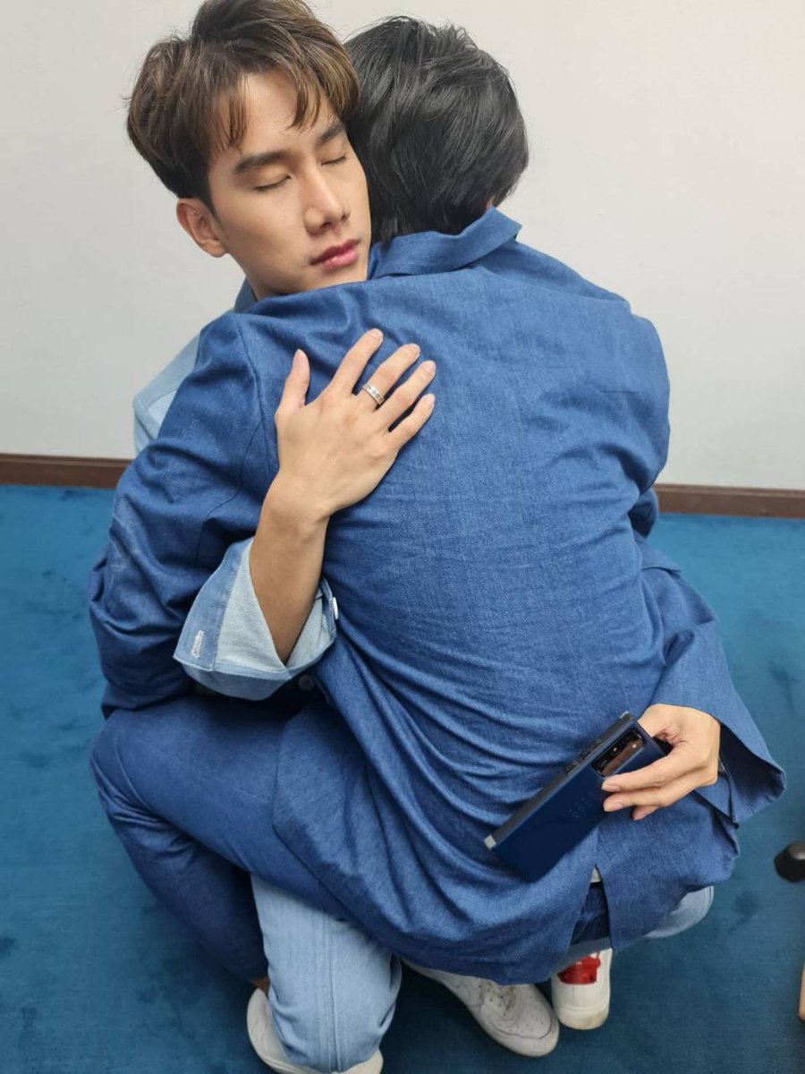 missJacksonly's tweet photo. 🤧🤧🤧
We need MORE Love from you
#MissingMaxTulHours https://t.co/zaTxWjsiau