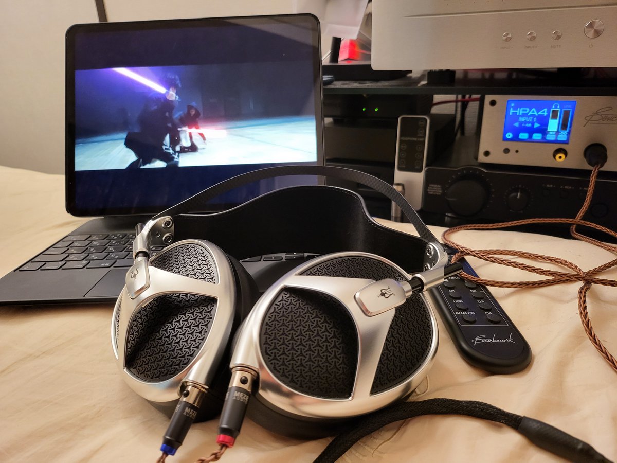 tmachine4music's tweet photo. #GUSTARD
A22(DAC:終売)
+U18(DDC)
+C18(10MHz clock)
#Benchmark HPA4
#SilentAngel M1T
#MEZE_Audio Elite
AK4499EQにTHX-AAA™アンプ、
AirPlay2でのYouTubeは
開放型で更に広大な
音場で聴けるのでオススメ😉
アンプの味付けが少ないと
その他の要素で好みに近付ける
そんな印象があります😌 https://t.co/317NjYcldU