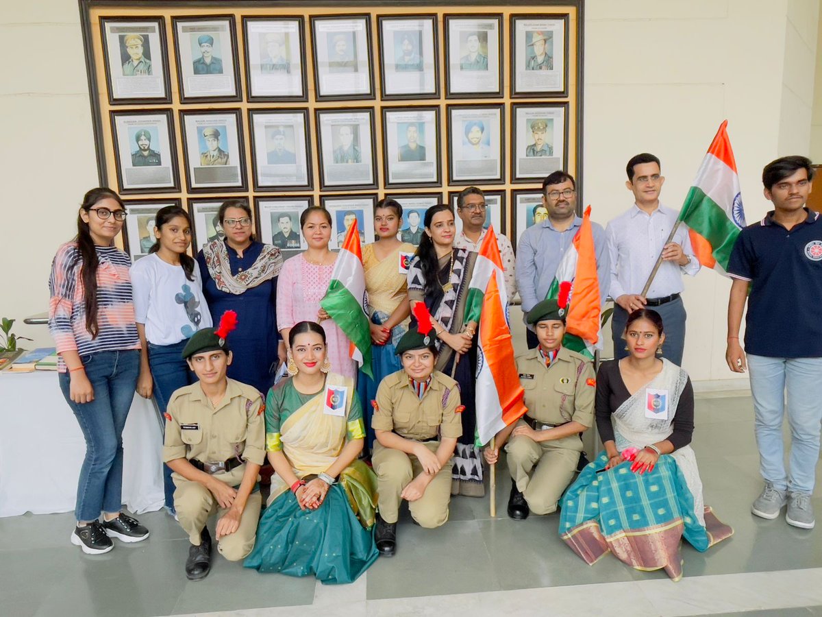NCC_JNU's tweet photo. #IndependenceDay2022 
#AzadiKaAmritMahotsav 
#JNU #NCC 
Jai Hind !! https://t.co/RNgHVrBLz9