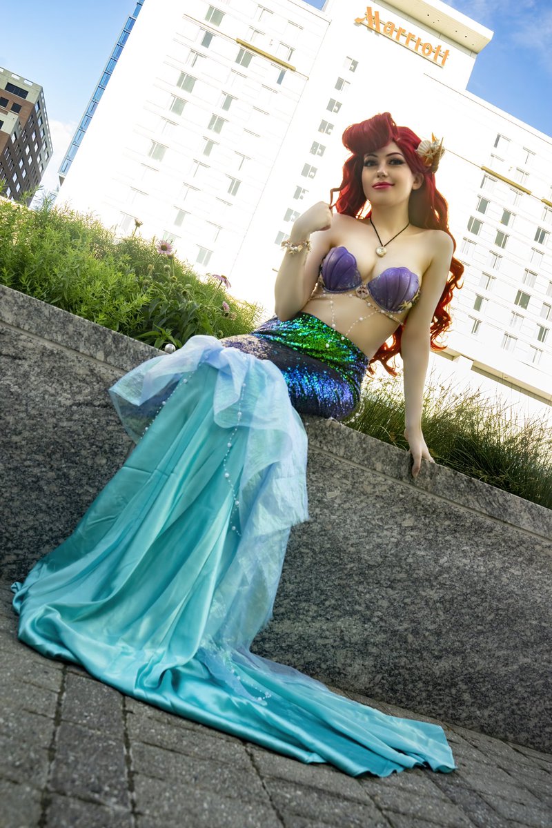 vorpal_viper's tweet photo. I’ve been a cosplayer for over 7 years, and I studied for a bachelors degree in technical theater &amp; design, focused in costumes/wigs/makeup. It’s certainly been an adventure! https://t.co/4lzWBhhNwQ