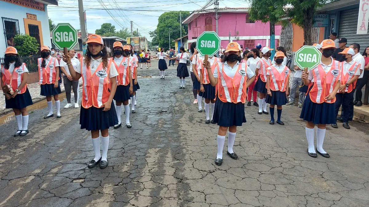 INOBML1's tweet photo. ⭐🇳🇮 FIESTAS DE LA PATRIA LIBRE 2022 🇳🇮⭐

Comunidad Educativa del Instituto Nacional de Occidente-Benito Mauricio Lacayo , participa en el Primer Desfile Escolar 2022, en Celebración de las "Fiestas de la Patria Libre" https://t.co/byyXDWd5pm