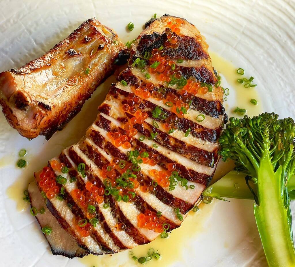 MichaelSchlow's tweet photo. Maybe my favorite dish from yesterdays @namakorestaurant recipe testing with @dwatson0405.
Koji Aged Pork Chop, Caramelized Miso Beurre Blanc, Smoked Trout Roe, Lightly Charred Broccolini. The nutty, rich flavor of the aged pork chop combined with caramelized miso and smoky,… https://t.co/qhuHNpwecN