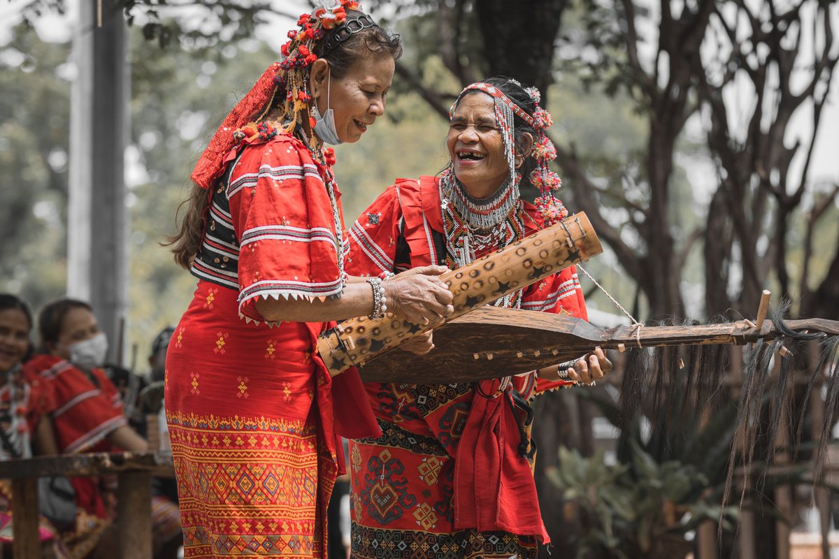 rod_dafourth's tweet photo. indigenous people from the Ata Manobo tribe of Davao del Norte in the Philippines performing for tourists at the Kadayawan Tribal Village.
#kadayawan
#davaocity
#indigenouspeople
#manobo
#Philippines
@DavaoCity @kadayawanfest @KadayawanDavao https://t.co/KU05n8LzDU