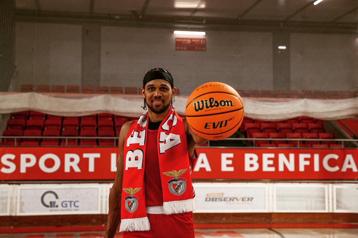 ifalmeida's tweet photo. Proud to announce that I will be playing for @SLBenfica for the next 2 seasons 🔴⚪️🦅
#elCONDOR96 https://t.co/INN5NNO3Hz
