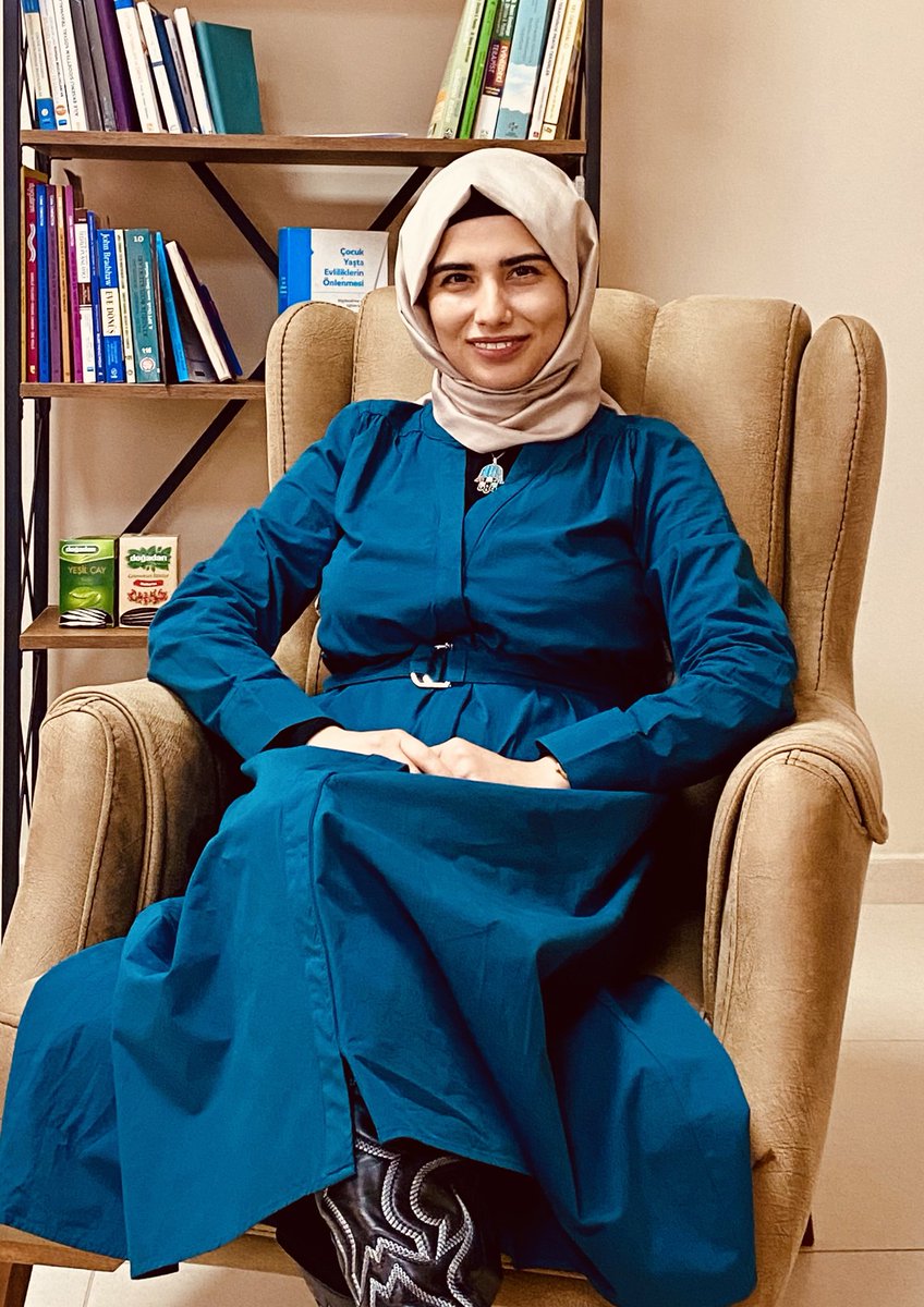 Başörtülü psikolog olur. #üstündökmen