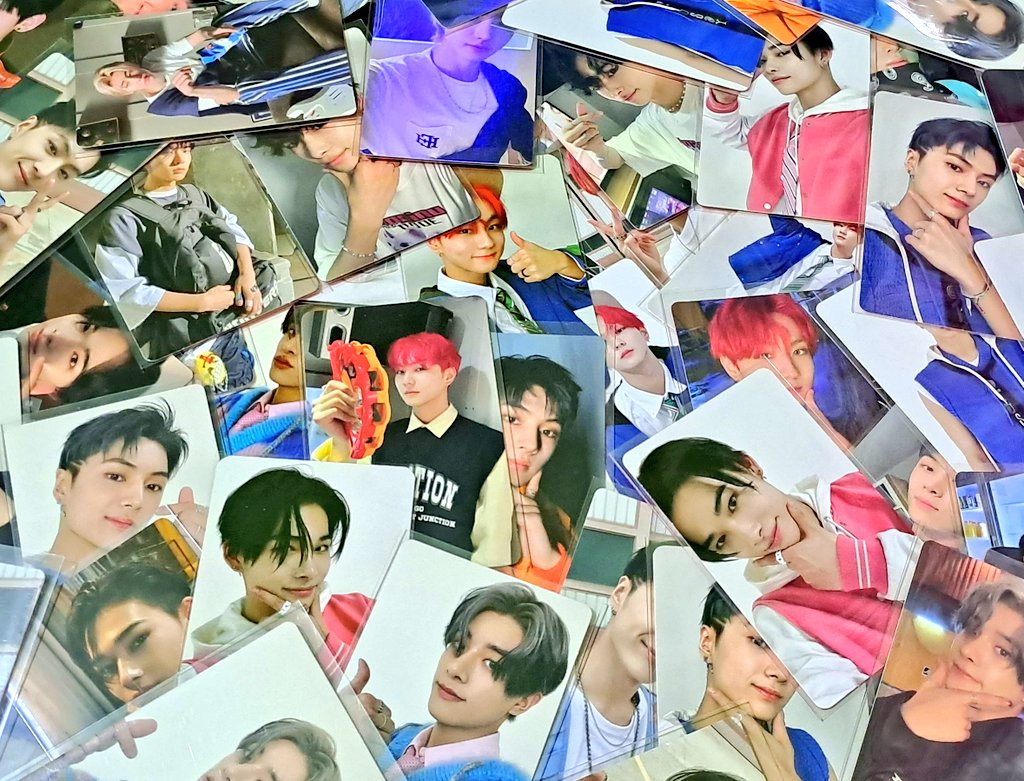 ksncartsz's tweet photo. ꒰ PHOTOCARD GIVEAWAY ♡ ꒱

↠ 7 Winners of RANDOM Manifesto PC

- must be following me
- rt and like this tweet
- reply who is your bias and your favorite selca of them
- must be willing to pay for sf
- tag 5 moots 

ends on 08/16 @ 7 PM https://t.co/gBtiRs3hy0