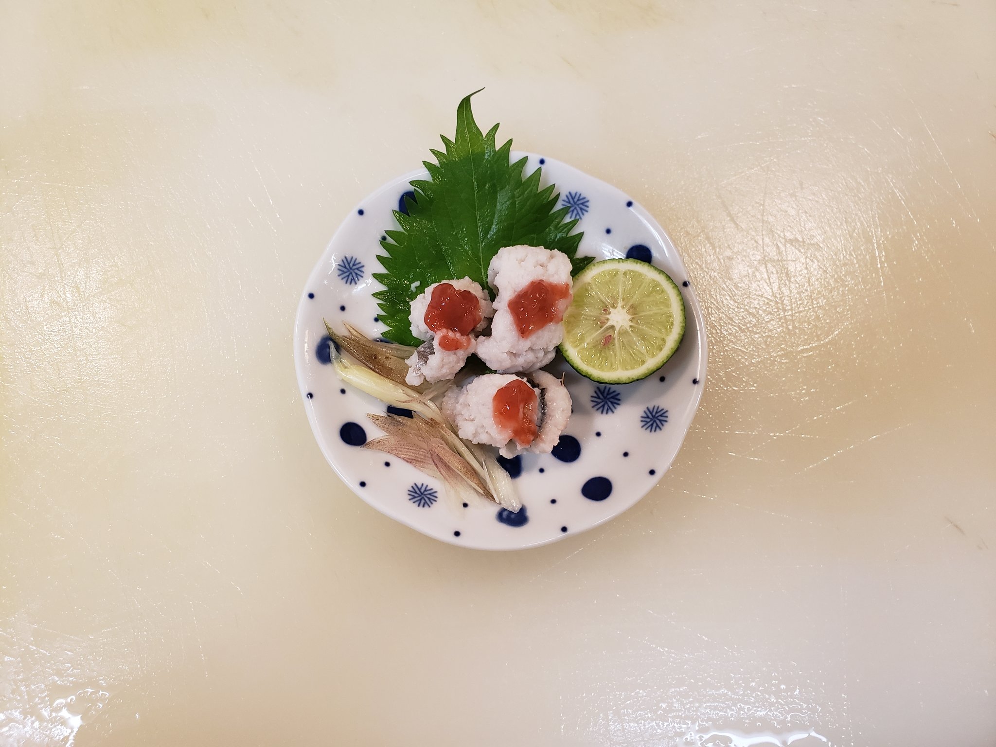 笑楽 居酒屋 何と お通しがハモの湯引き T Co Zlsqwma5ph Twitter