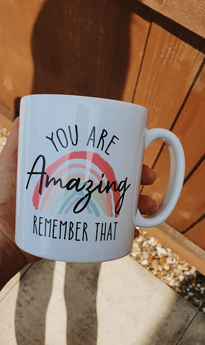DominiqueDemps6's tweet photo. What a lovely little suprise this morning from @NicolaMcCorm1ck its honestly the little things for me! I genuinely can't say enough but I love my job and my team 💗 thankyou so much xxx https://t.co/aKgoEIvocm