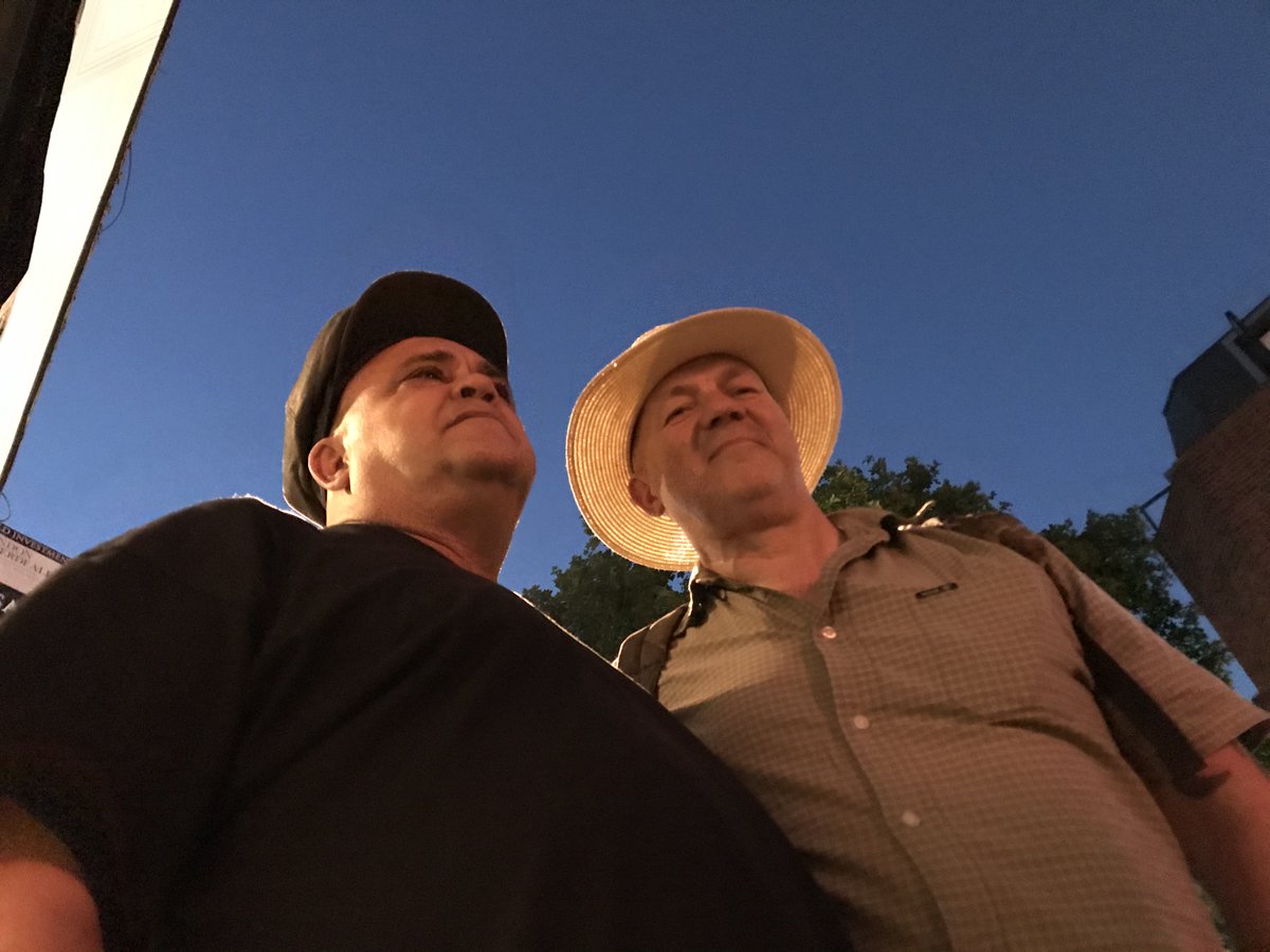 PortobelloRadio's tweet photo. #nowplaying https://t.co/wkzicHzrH1 @realraygange @LouiseRawAuthor Richard & Robbin #CFATR β https://t.co/pMxUwAz0Ik