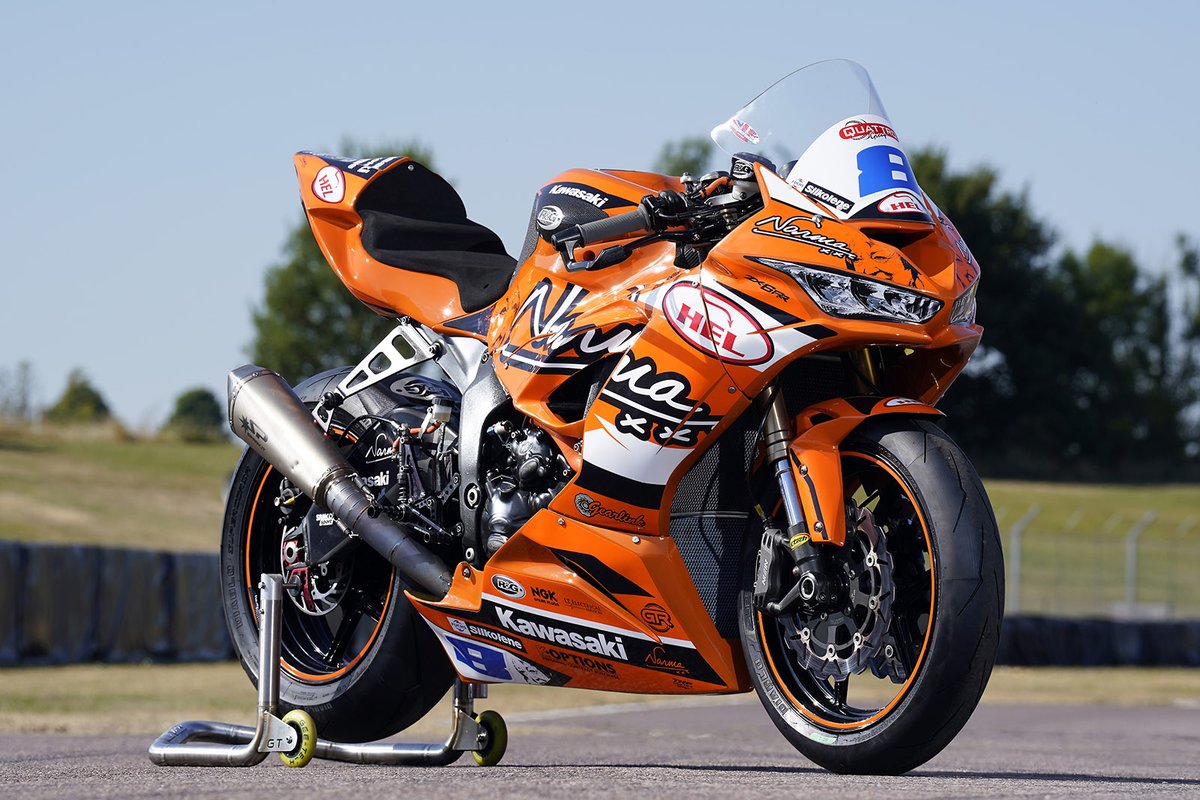 MCNSport's tweet photo. Gearlink Kawasaki are paying tribute to the late Norma de Bidaph for the team's home round at Thruxton with a special orange livery. Have you spotted Luke Stapleford this weekend? 📸@Impact_Images #ThruxtonBSB https://t.co/uVDJrOCzoV