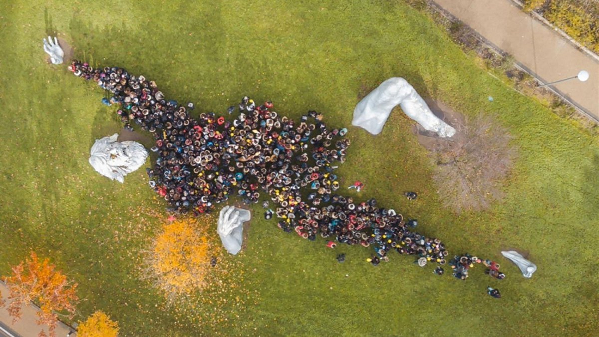 charli20111's tweet photo. Convocatoria del gordo Padilla desde un dron 😂😂😂😂😂😂😂😂😂🤣🤣🤣🤣🤣🤣🖕🖕🖕Para K5 que lo miente por tv!! https://t.co/JcqMmP8rUT