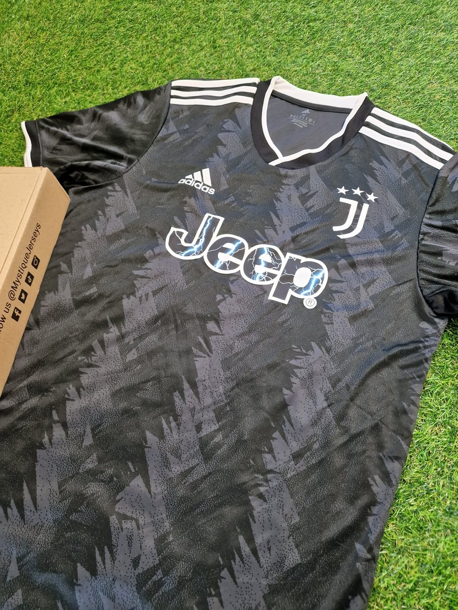 🚨 Giveaway 🚨

We are giving away the same amount of jerseys as goals scored in Chelsea v Tottenham today! 

To enter:
♻️ Retweet
🤝 Follow us

*Also running on Instagram