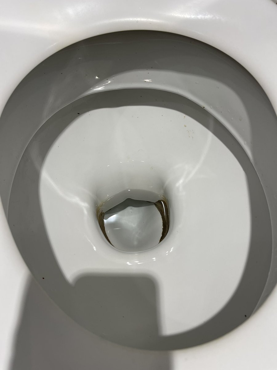 andrewd12's tweet image. Toilets need a good clean @Pret