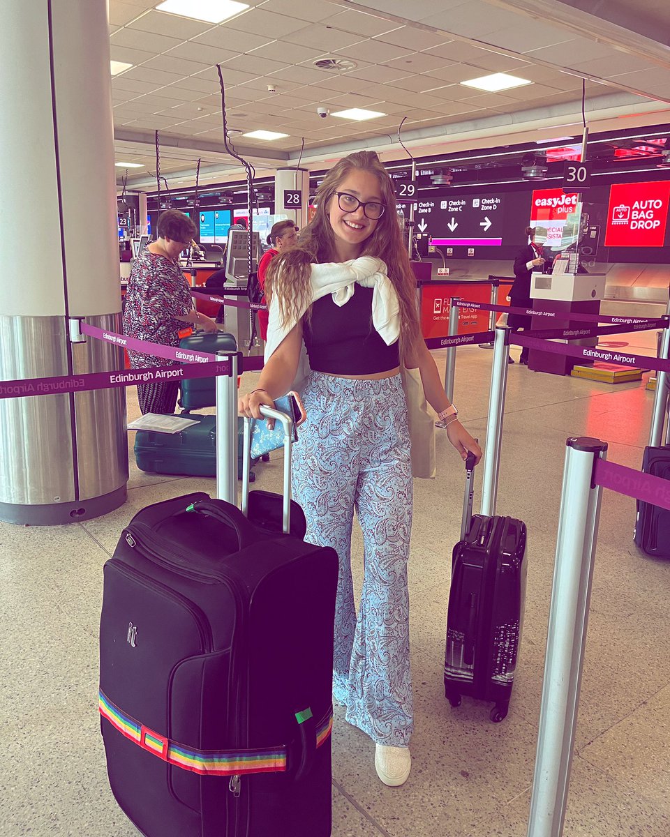 Miss Scott tweet media