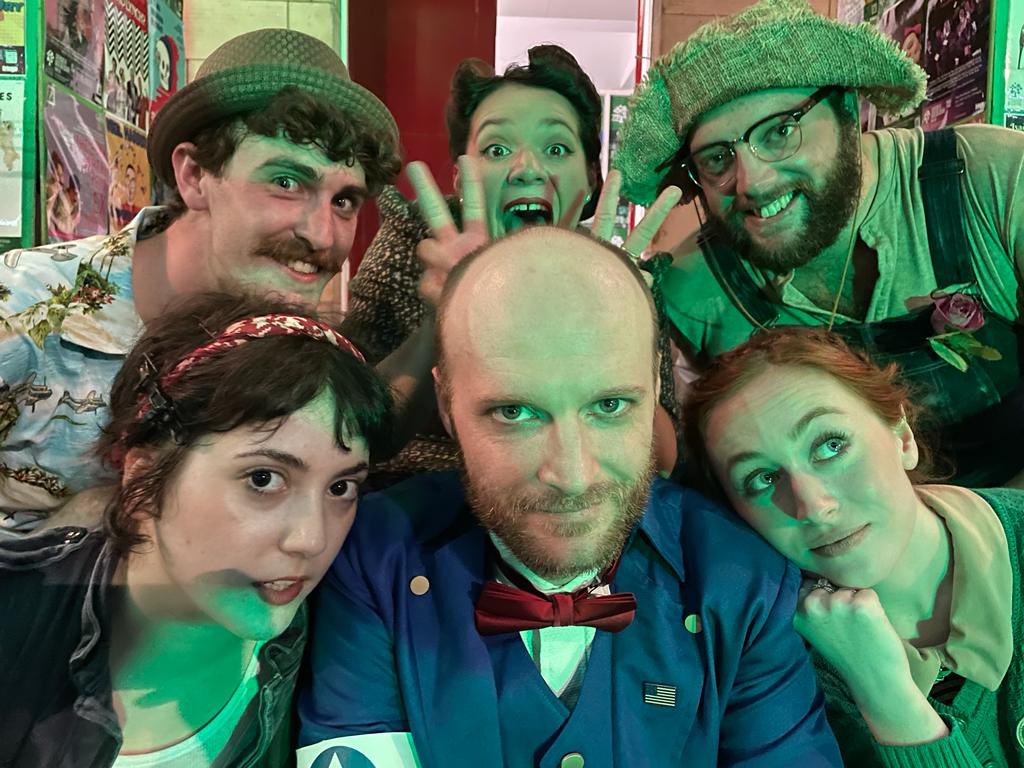 JUVENILIAthtr's tweet photo. @StageMeetsWorld @thelorihamilton @TakeItAwayPlay @falsettosocks @fionalarkin13 @ExpiAtro @hkstg @RoseWilsonArts @bleedingobvs @BritTheatreGuid @edfringe @theatrenetwork_ @TheatreBlogRT @TheStage We celebrated last night, flying back to the States today! #sundayfringe https://t.co/HR2lv22PRp
