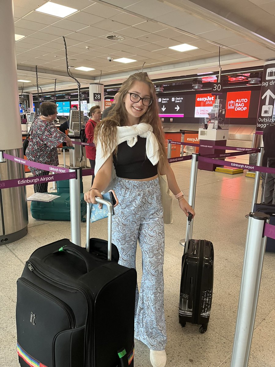 Mrs Scott tweet media