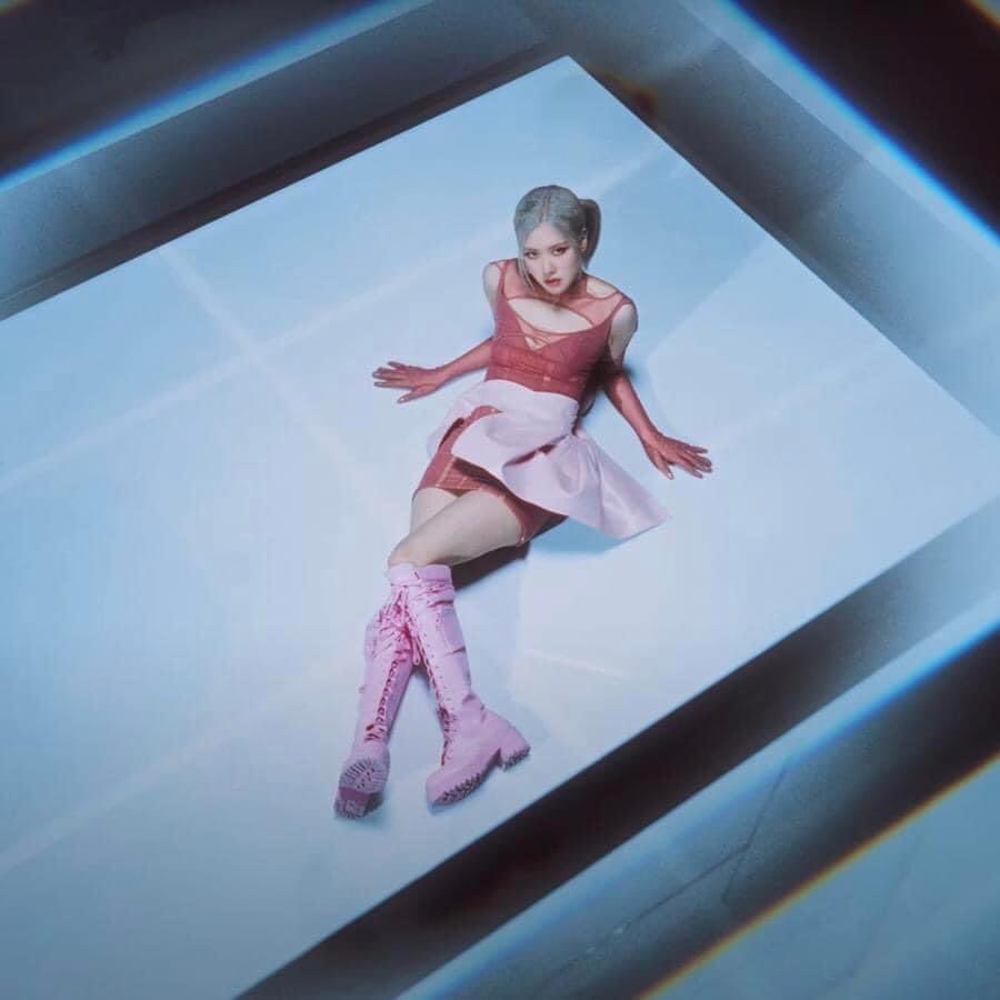 Rosé of the Pink Vernom 🌹💐🌾

#ROSÉ #PinkVenom #BLACKPINK