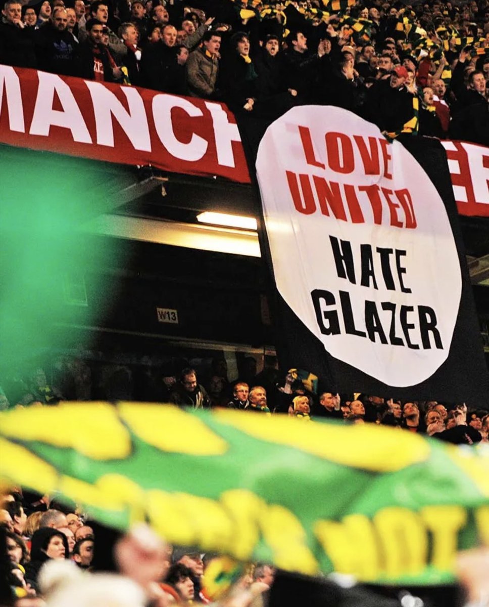 joegallagher94's tweet photo. LOVE @ManUtd HATE GLAZERS! #GlazersOutNOW https://t.co/BTheW5pS3s