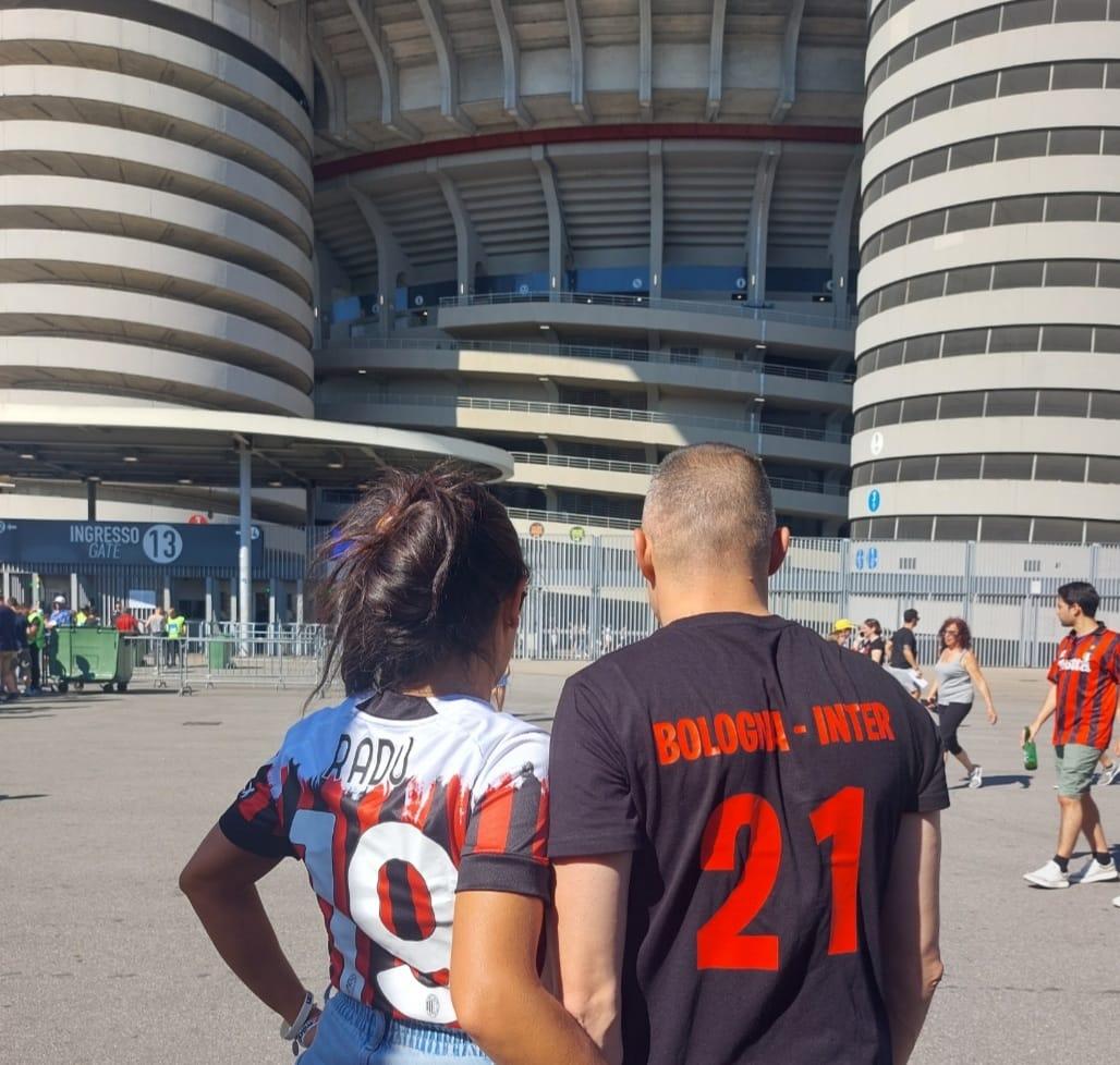 SandroCurvaSud's tweet photo. FINALMENTE A CASA 🏡 ❤🖤
#UNCUOREUNAFEDE 🔴⚫🇮🇹 https://t.co/5cBPkyhvWt