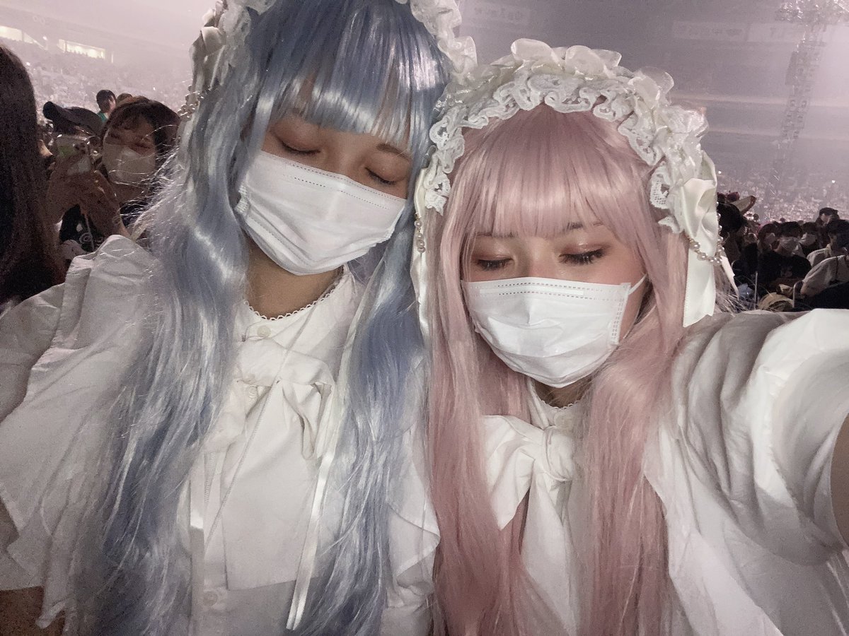 fromchiii's tweet photo. またゆっくり載せるけどやはり愛方と参戦しか勝たん💖👊
イメージは未来に居そうな双子でした♡
お人形さんにはなれなかったけど、自己満なのでおーるおっけー✨
また遊ぼうねみんなありがとう🤍 https://t.co/ywKNEMjq8f