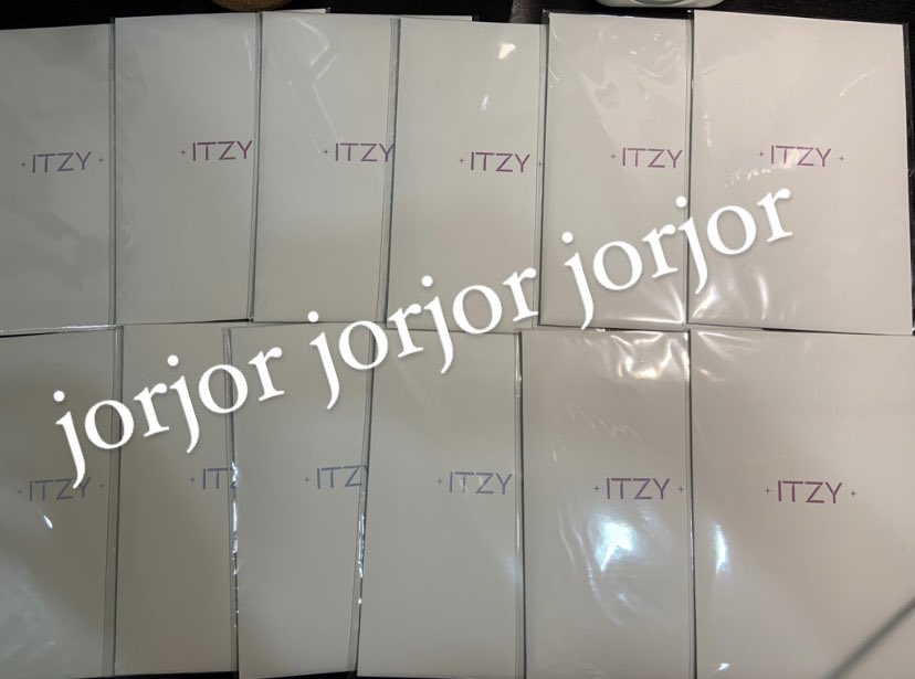 bell0berboo's tweet photo. พร้อมส่ง👑
postcard set (ได้ครบ 5 เมม)

ราคา 80.- (รวมส่ง)
ซื้อเยอะลดได้ค่ะ 

สนใจ dm ได้ค่า🫶🏻
#ตลาดนัดitzy https://t.co/wlzLKcSiz7