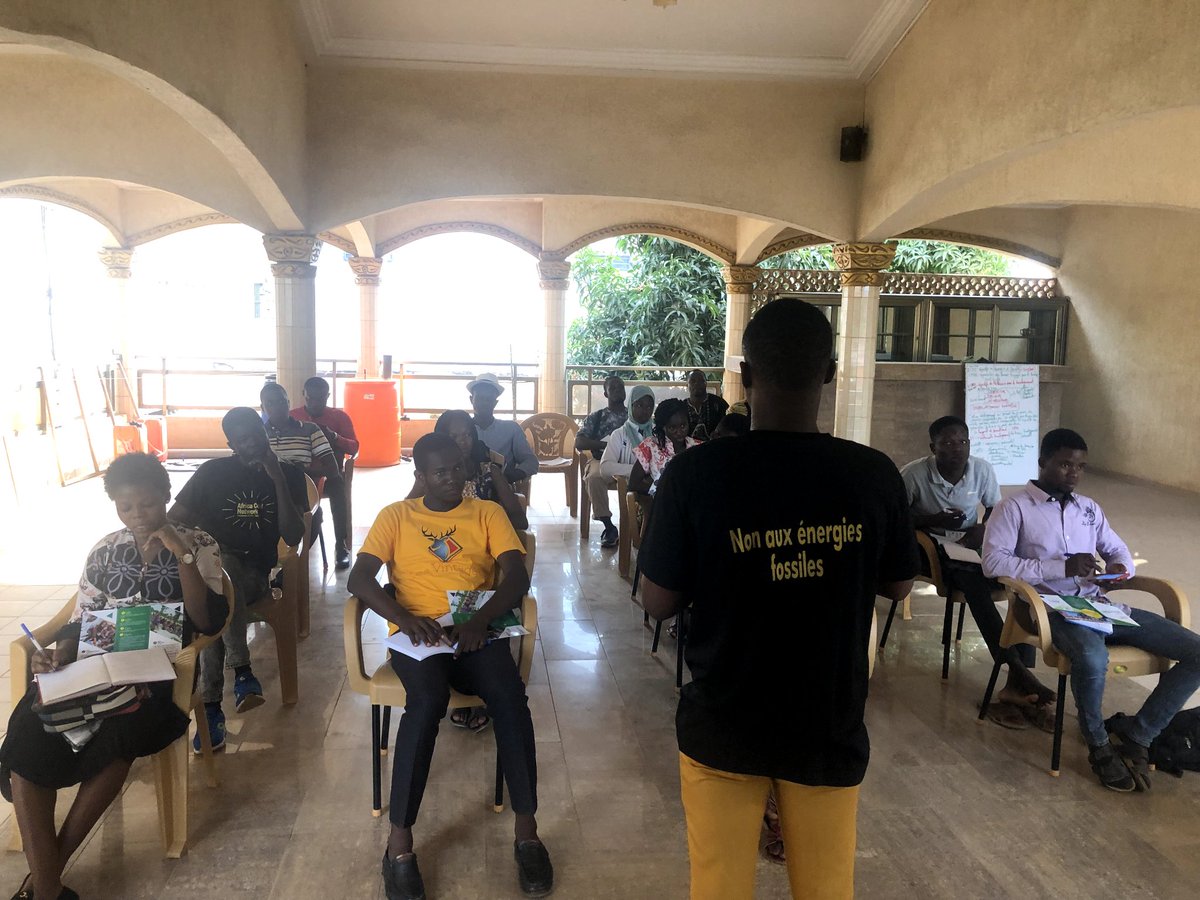 ojedd_global's tweet photo. [ CAFÉ DISCUSSION AUTOUR DES CDN RÉVISÉS AU TOGO ]

À l'occasion de la Journée Mondiale de la Jeunesse, il s'est tenu le vendredi 12 août à #OGreenHub au siège de l'OJEDD #Togo, un café discussion qui réunissait une quinzaine de jeunes autour du thème: " les CDN révisés au Togo". https://t.co/N1VB3A48os