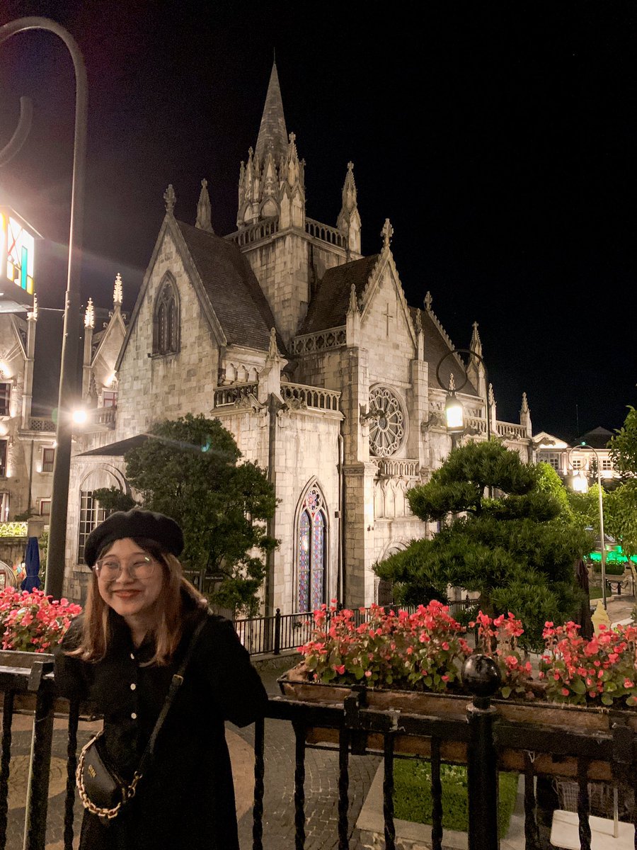 Jb____n's tweet photo. ���ธรด #รีวิวเวียดนาม 5 วัน 4 คืน งบไม่เกิน หมื่นห้า รวมตั๋วเครื่องบินนน ✈️ !!! ได้รูปแน่นแน่น เมืองดานัง -ฮอยอัน-บาน่าฮิลล์ 
สำคัญ!! ใช้แค่พาสปอร์ตใบเดียว เท่านั้นค้าบโผ้มมม 🕍💕
#เวียดนาม #vietnam https://t.co/Ot6d4yjKU2