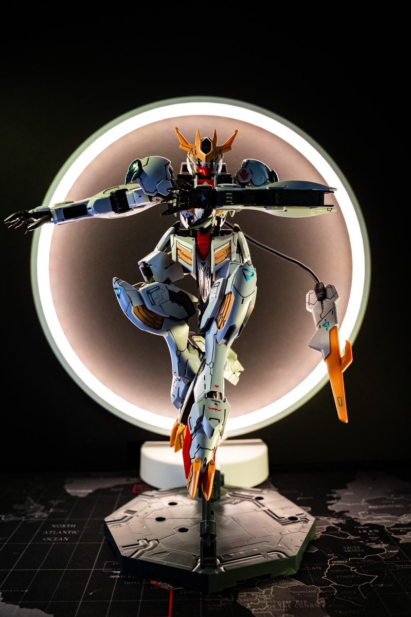 Fight with your last dying breath!!!
.
My IG: instagram.com/gundamvisuals?…
.
Gundam: FM 1/100 Barbatos Lupus Rex
.
Camera: <a href="/SonyAlpha/">Sony | Alpha</a> A1 with the <a href="/Sigma_Photo/">SIGMA America</a> 24-70mm f2.8
.
#gundam #gunpla #bandai #barbatos #barbatoslupusrex #ironbloodedorphans #gunplaphotography #photography