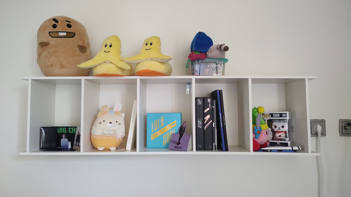 im moving and put some of my stuff up 🥺