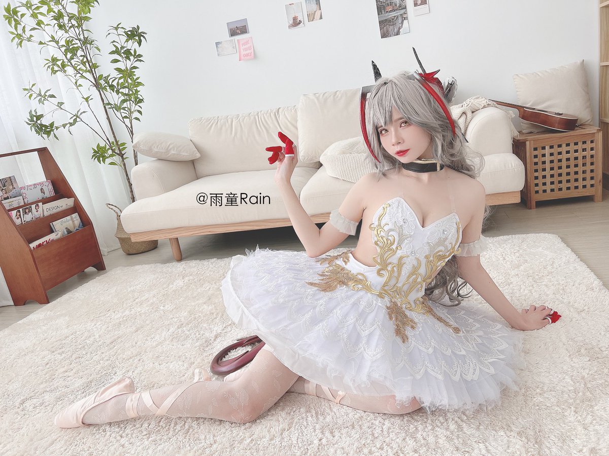Aurora3465's tweet photo. 今天的我🩰
#明日方舟 #Arknights #cosplay #w #Arknightscosplay #芭蕾 #ballet #cosplayergirl #cosplaysexy #cos #cosplaymodel #レイヤー #コスプレイ #cos #코스프레 #코스프레모델 #오타쿠 https://t.co/4jBeOGL9mT