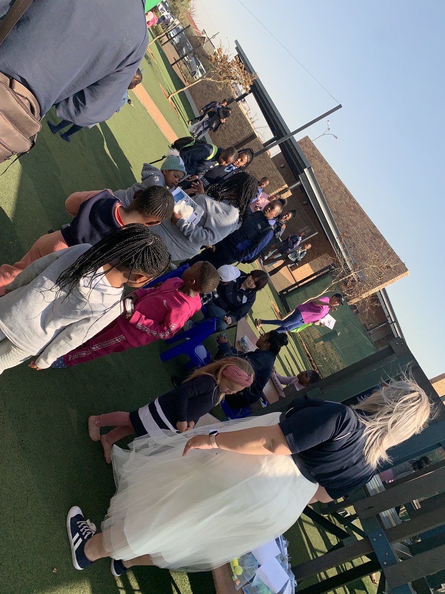glenradiofm's tweet photo. Yesterday Curro Foundation Phase Open Day with @glenradiofm  and @CurroAcademy Protea Glen was nice ... https://t.co/RtoqXE9raa