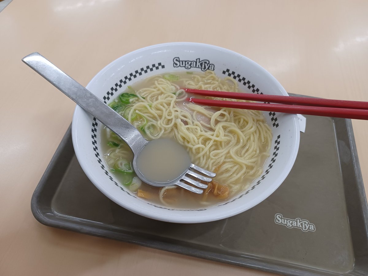 アピタのスガキヤでラーメンを食べるのが名古屋流。
#名古屋 #nagoya #スガキヤ