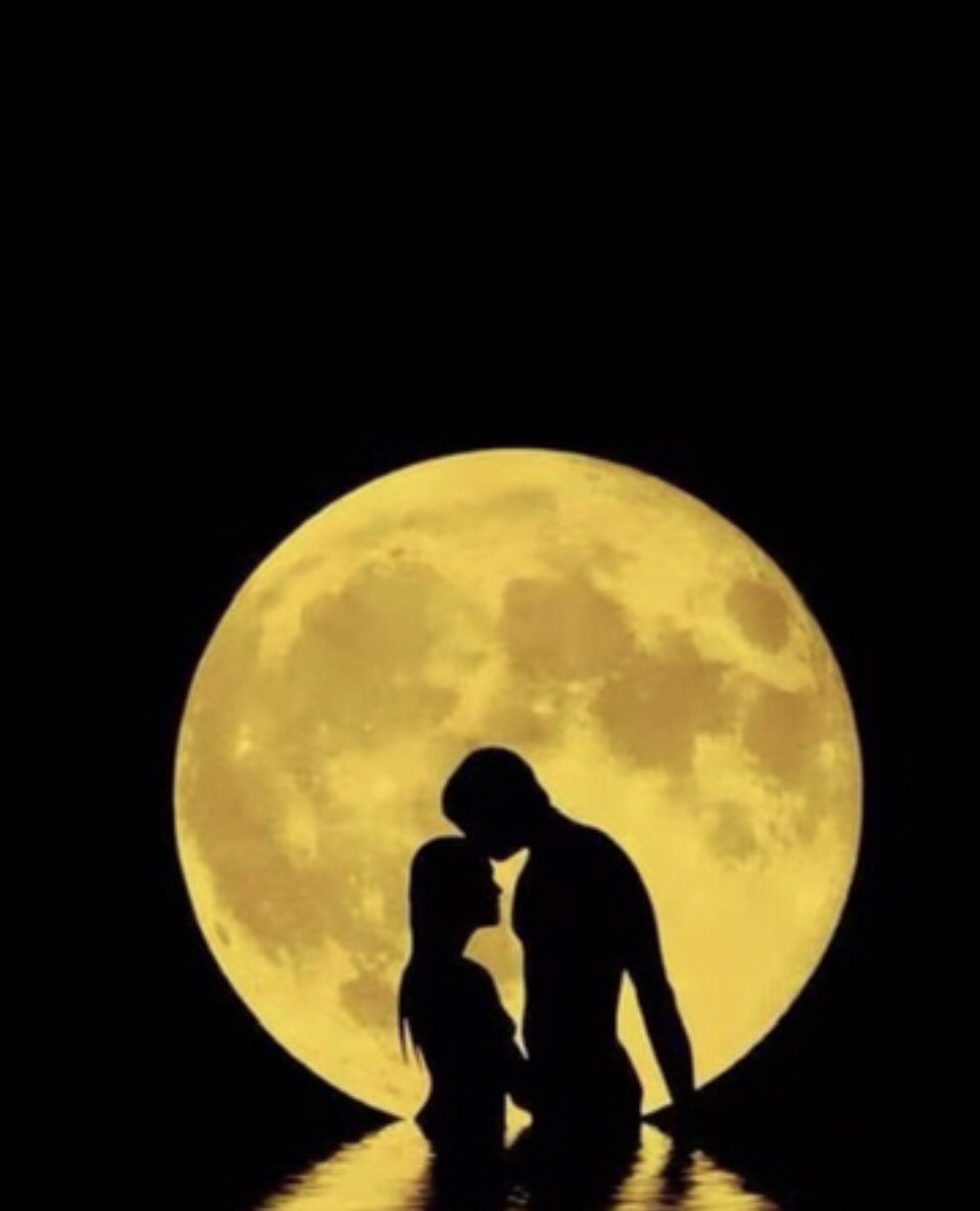 marriepoitiers's tweet photo. The right or the perfect ones #oneenough #beautifullove https://t.co/LlUntwhJv0