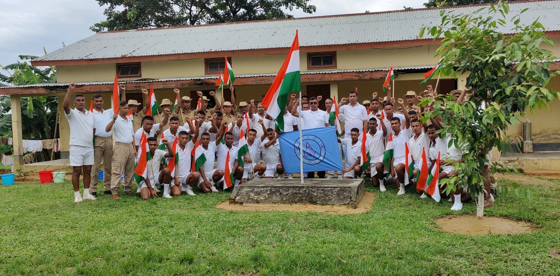 DharmorajMili's tweet photo. 20th AP(IR)BN Panbari Dhubri
         'B' Company Barrack
Har Ghar Tiranga
AzadiKa Amrit Mahotsav
#AzadiKaAmritMahotsav 
#HarGharTiranga 
#HarGharTirangaAssam 
@20THAPIRBN https://t.co/YhhvjSNGJC