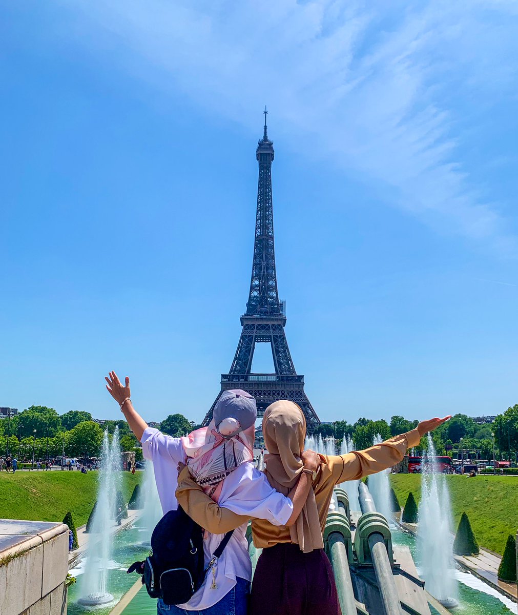 zatilaznina's tweet photo. Lepas cerita pasal swiss &amp; italy, harini kita sambung itinerary trip ke Paris pulak (bajet around RM2k/pax, 4 hari 3 malam), so boleh save siap2 thread ni untuk rujukan masa depan. Jom sis share! 😄 https://t.co/Ml0IYAZN7s