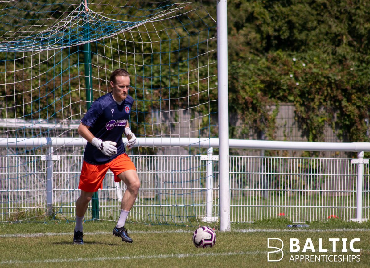 🧤Another clean sheet yesterday afternoon for <a href="/JMcClenaghan1/">James McClenaghan</a>!

#COYM ⚪️