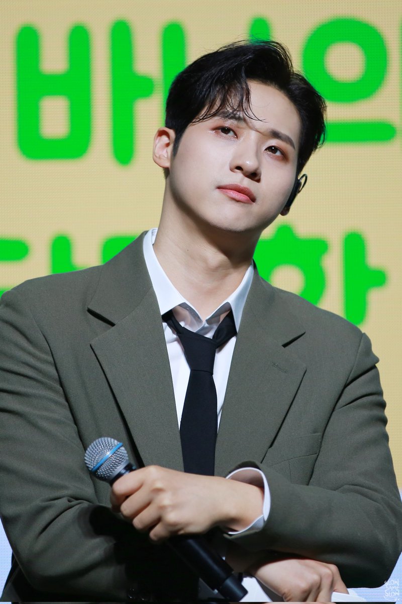 SlowSameSlow's tweet photo. 220813 〰️ 해피공찬데이 MC

1타 강사 신동우👨‍🏫

#B1A4 #신우 #CNU @B1A4_CNU https://t.co/NeN870ACU6