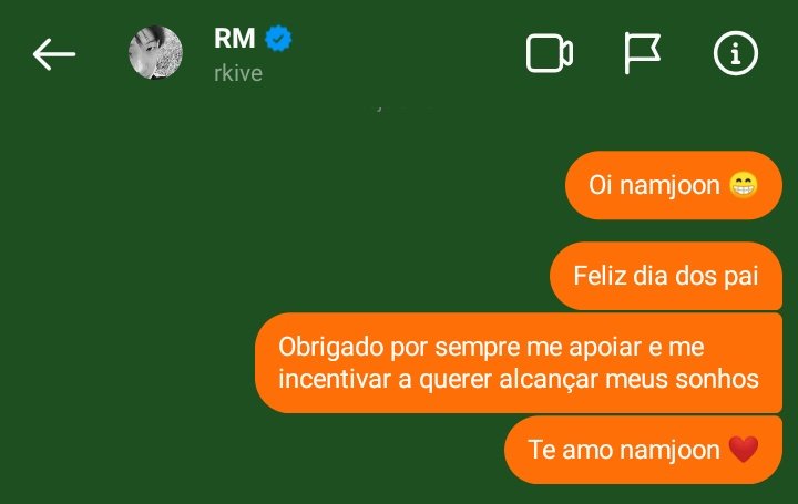 onlyarmyque's tweet photo. Only army que feliz dia dos pais 🙂 https://t.co/m4rccyztpc