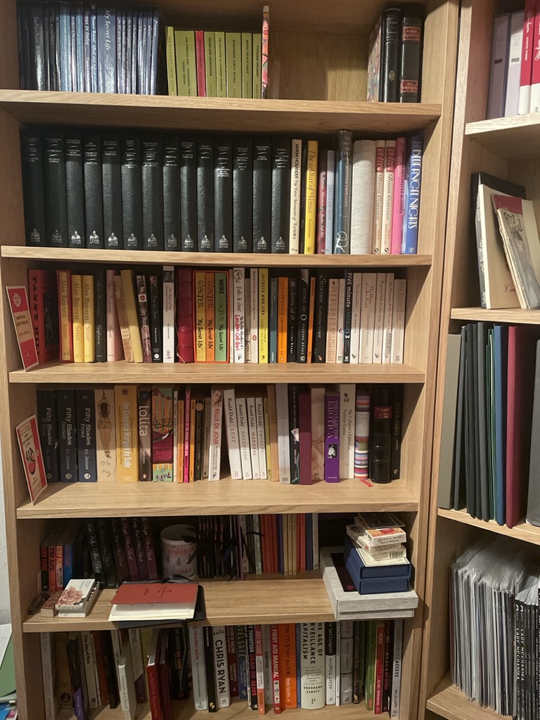 BlackClubBooks's tweet photo. @lilithsaintcrow Now following in case this gets off the ground. I may have some suggestions... https://t.co/VnVlBYA9j5