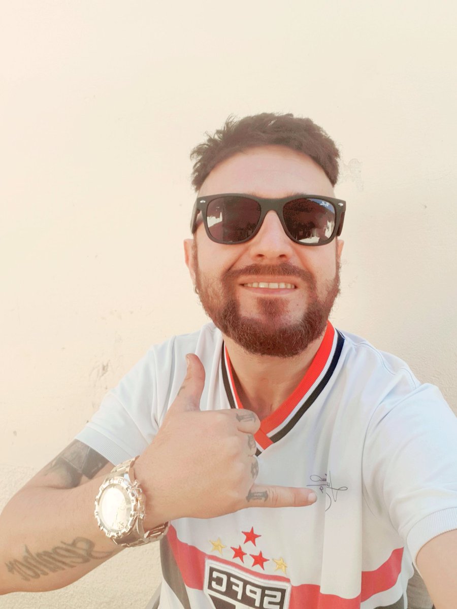 BondeDoTricolor's tweet photo. #VamoSPFC @SaoPauloFC" CARAJO" https://t.co/JIkL8zMWFz