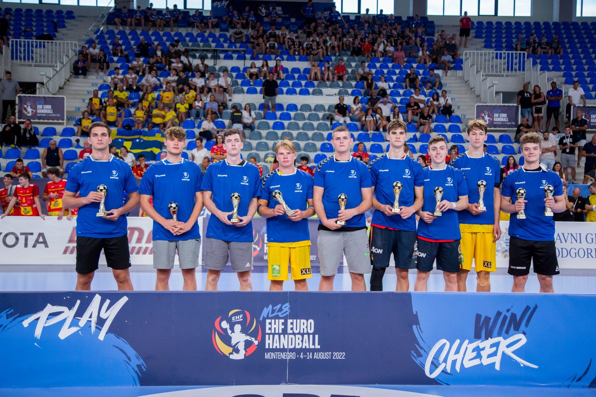 RFEBalonmano tweet media