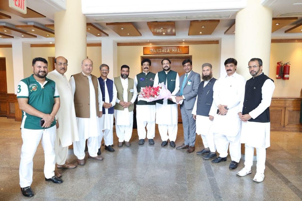 RotaryClbRwpCty's tweet photo. President RC Rawalpindi City, Rtn. Syed Naeem Akhtar, attended "Presidential Lunch" hosted by Rotary Club of Islamabad regarding Independence Day celebration. Presidents of Rawalpindi and Islamabad Clubs participated in the ceremony.

#Rotary #EndPolioNow #rcrwpcity https://t.co/R6urLEd2cW