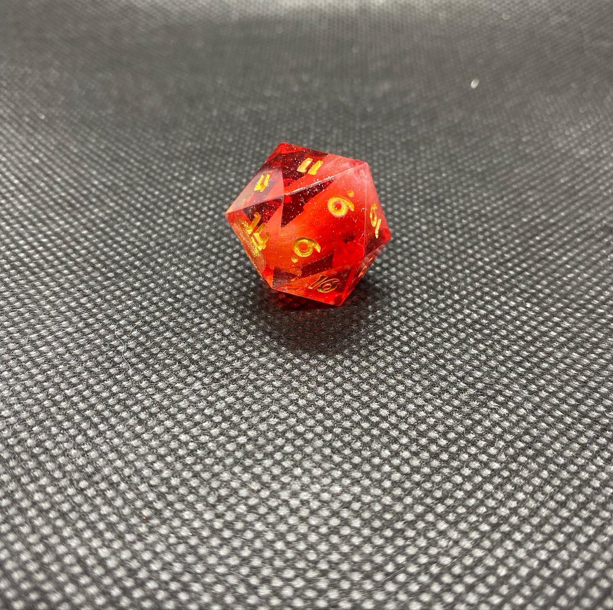 TheFoxsOddities's tweet photo. Single dice are on sale now until the end of August!!! You can check them out at the link in my bio! #dnd #dungeonsanddragons #dungeonsanddragons5e #dnd5e #dndmovie #honoramongthieves #ttrpg #dice #dicepull #diceroll #clacksmith #polyhedraldice #dnddice #ttrpgdice #smallbusiness https://t.co/C7A0icWRrm