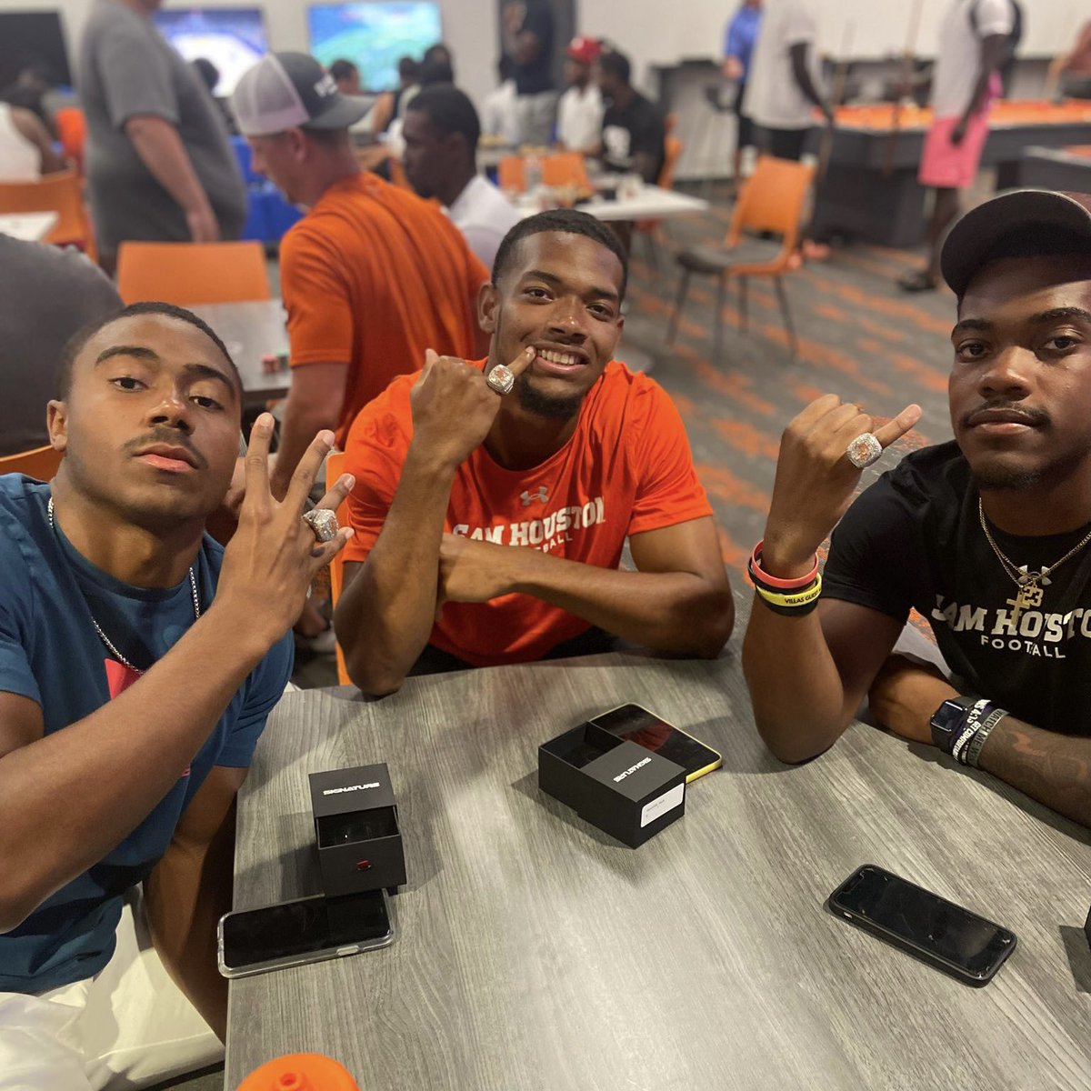 Sam Houston Football tweet media