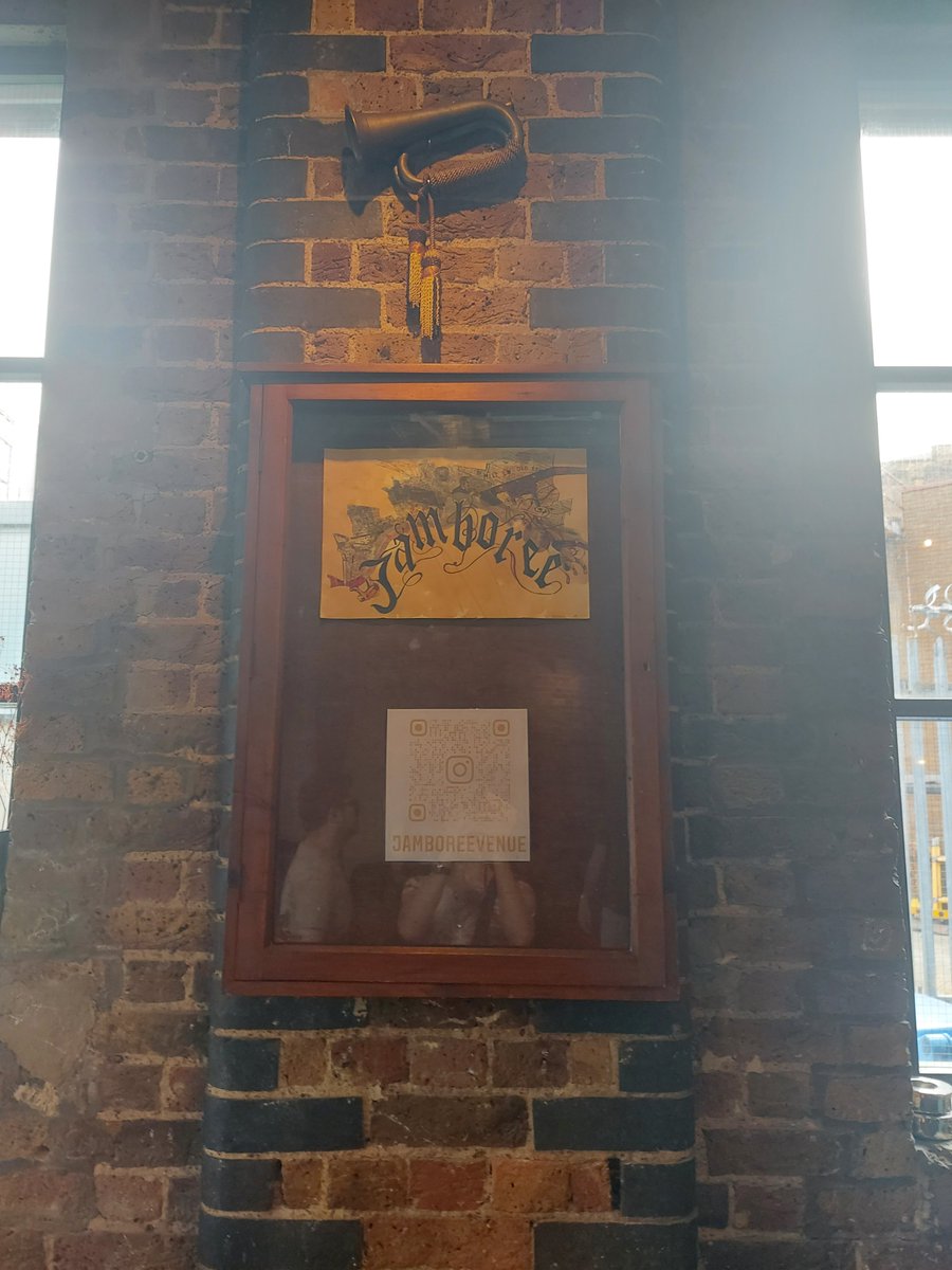 I can't believe that we are again at the Jamboree. It has the essence of the all venue. Thanks <a href="/jamboreevenue/">Jamboree Venue</a> 

With <a href="/chechurecuero/">Sergio (STV)</a>